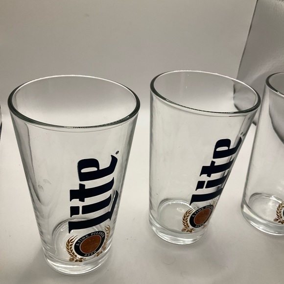 Vintage Miller Lite 16 oz Beer Set of 3 "A FINE PILSNER BEER" Pub Bar Glasses - Picture 5 of 5